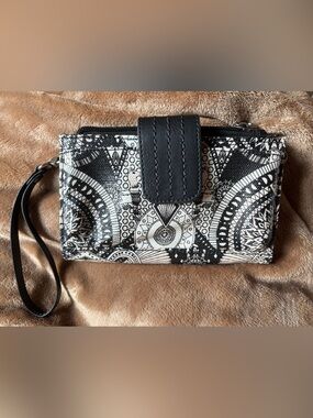 Sakroots Black & White Patterned Wristlet Wallet